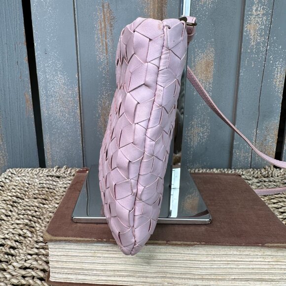 Madewell The Puff Woven Leather Crossbody Bag Subtle Blossom Pink - Picture 5 of 15